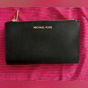 Michael Kors Jet Set Travel Black Double Zip Wallet